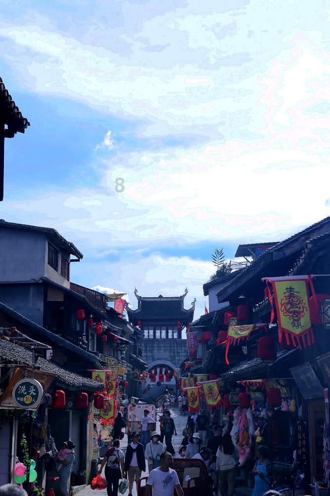 45岁韩国演员秋瓷炫大变样，温婉不再，大嘴抢镜，网友惊呼认不出